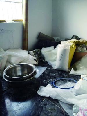 三地警方查获10万粒假药:成本5毛卖12元